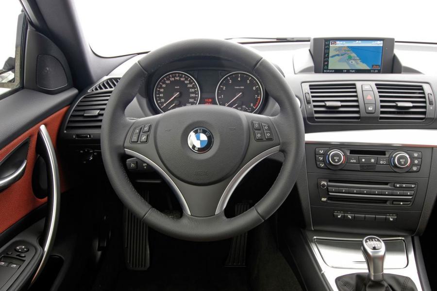  BMW 135i 2010 года  (фото 24 из 62)